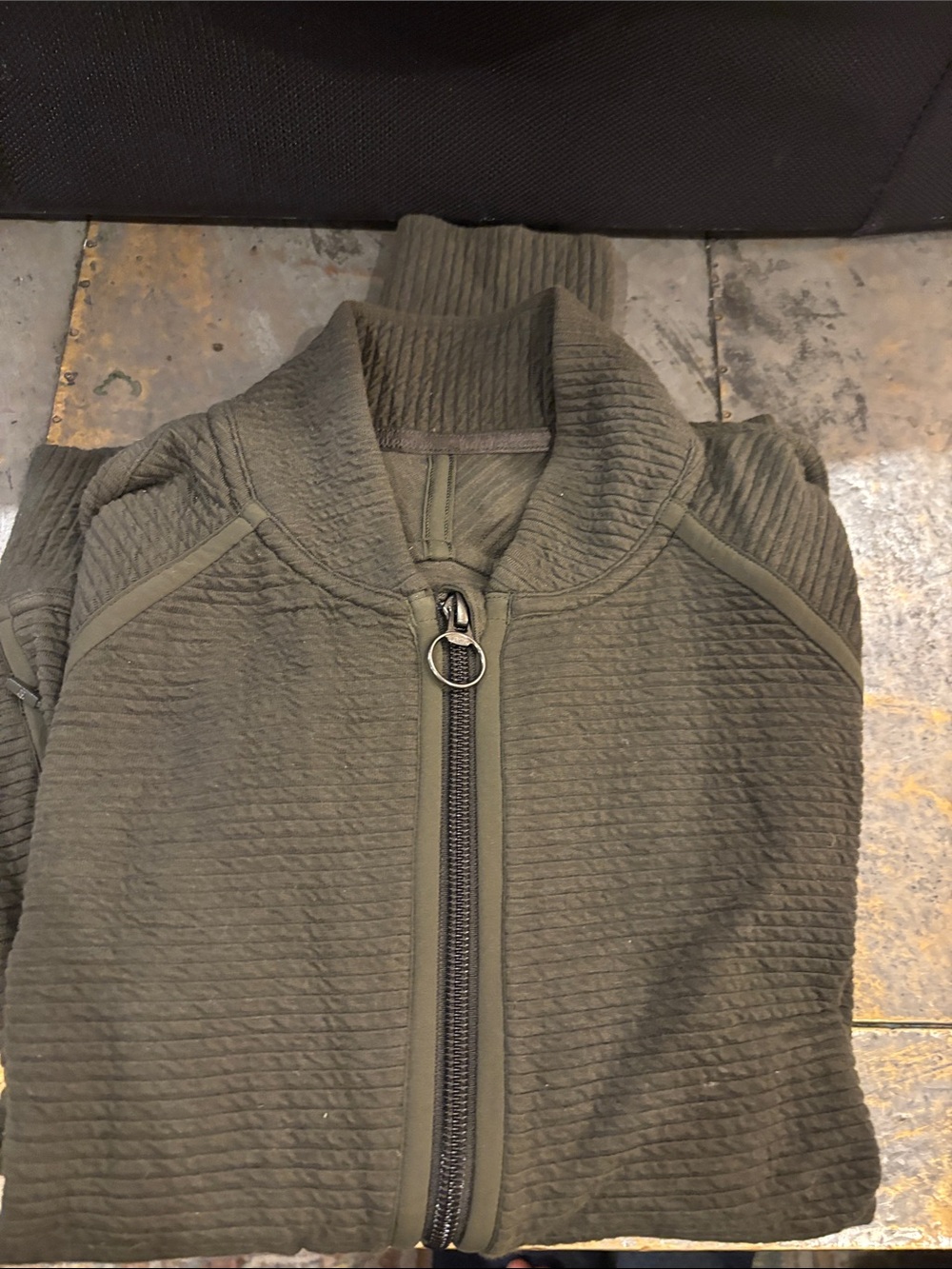 Lululemon olive green zip up
